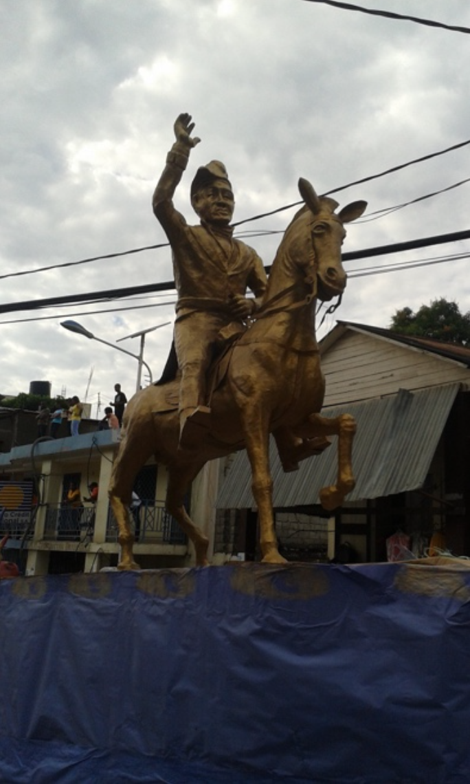 Sculpture of Dessalines. 